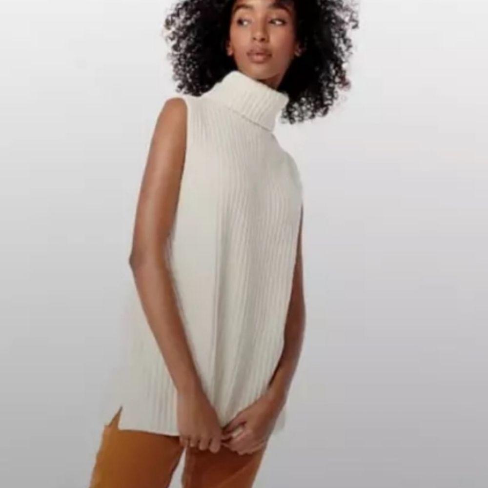 J Crew Ribbed Knit Sweater Vest  Cream